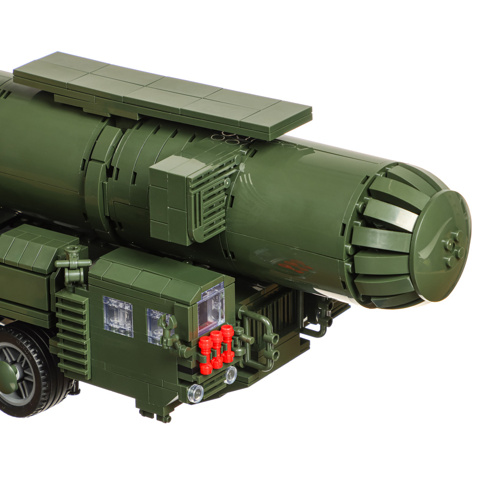 ИГРОЛЕНД Машина-конструктор на РУ "Ярс", 1440 дет., ЗУ и АКБ в компл., АБС, 4ААА, 40х35х13 см, арт.№ 293-104