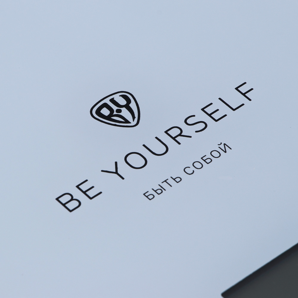 BY Русские Супергерои Весы кухонные электронные, кругл.стекло, макс.нагр. 5кг (точн.измер. 1гр) бел, арт.№ 268-062